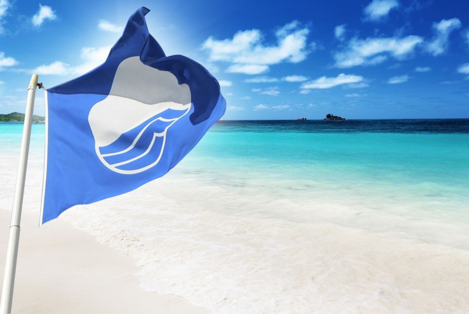 España pierde 28 banderas azules en playas y puertos, pero sigue como líder mundial