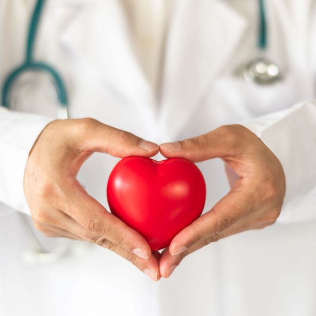 CEOMA y profesionales sanitarios denuncian el edadismo al abordar la salud cardiovascular