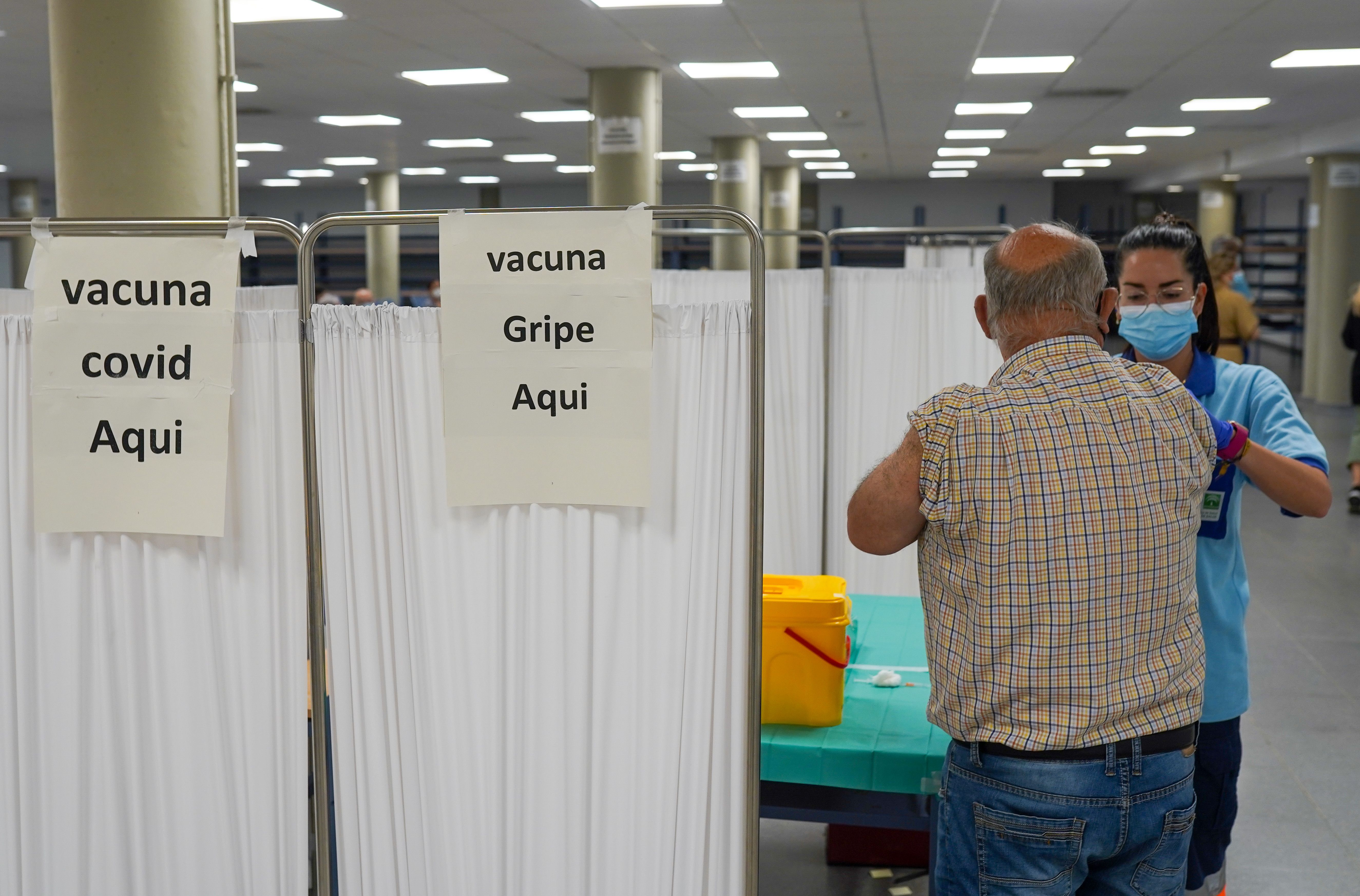 Campaña de la gripe 2021-2022: ¿cuándo empieza la vacunación en cada CCAA?