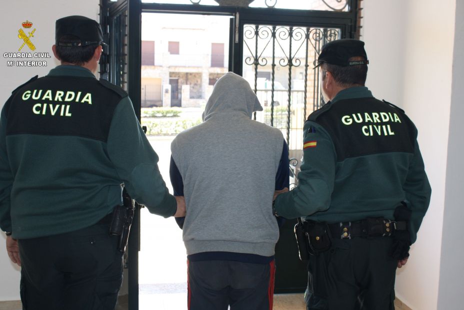 EuropaPress 1591079 extremadura sucesos  detenido vecino zarza mayor intentar robar oficina