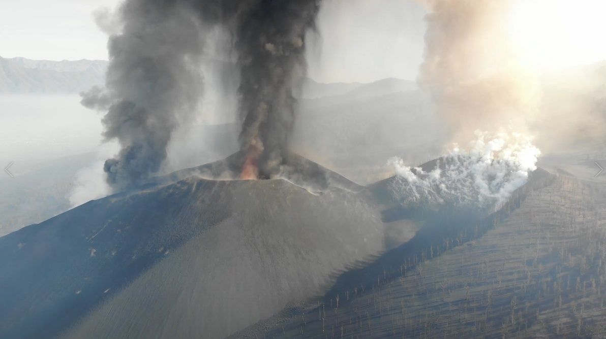 El presidente canario asegura que el final del volcán "no está cerca" ni se sabe el "daño" final. Foto:Europa Press