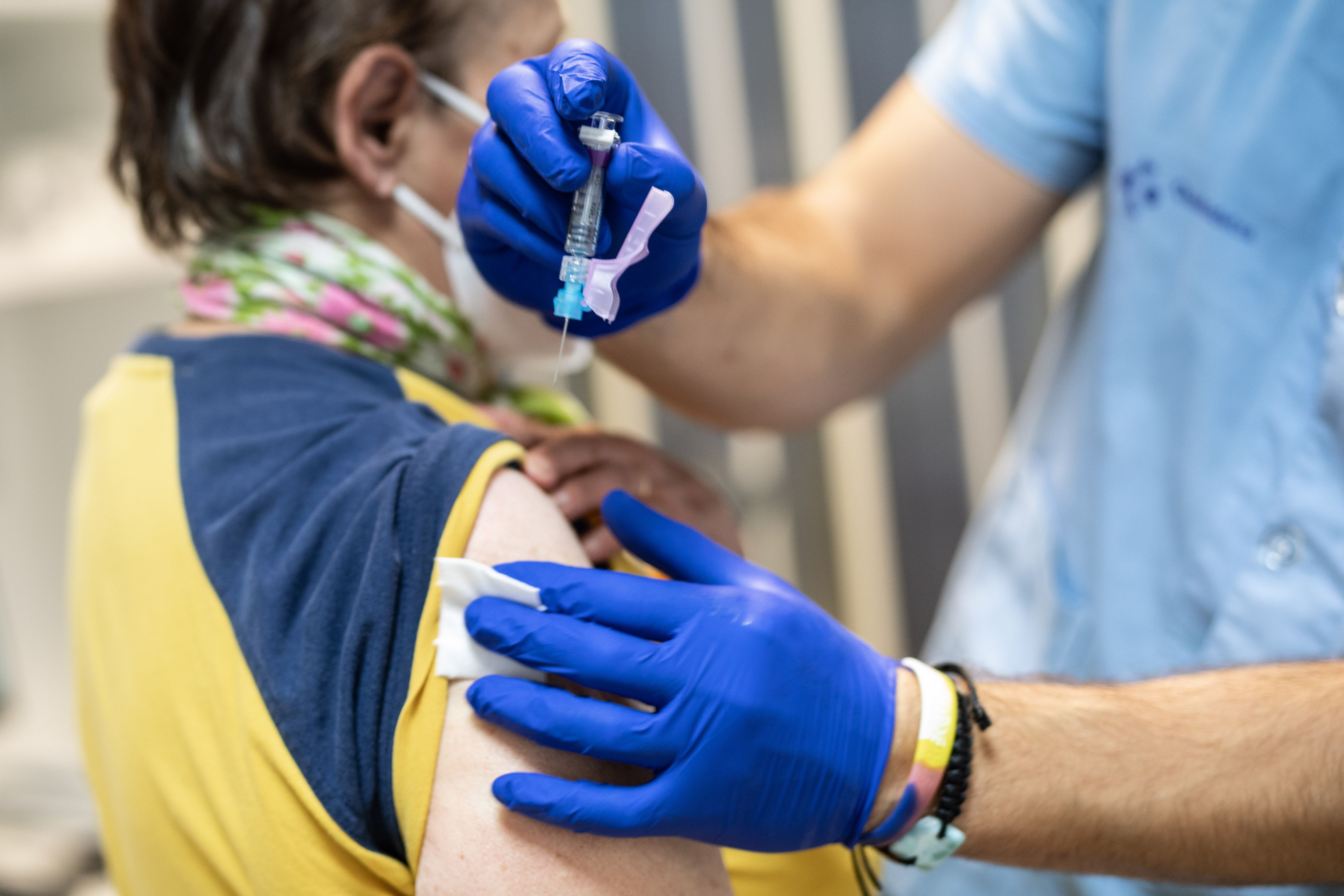 Los farmacéuticos advierten a los grupos de riesgo: este año todos deberían vacunarse de la gripe
