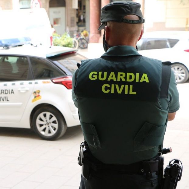 La Guardia Civil pone en marcha 54 puestos de sistema de cita previa en Madrid, Alicante y Almería