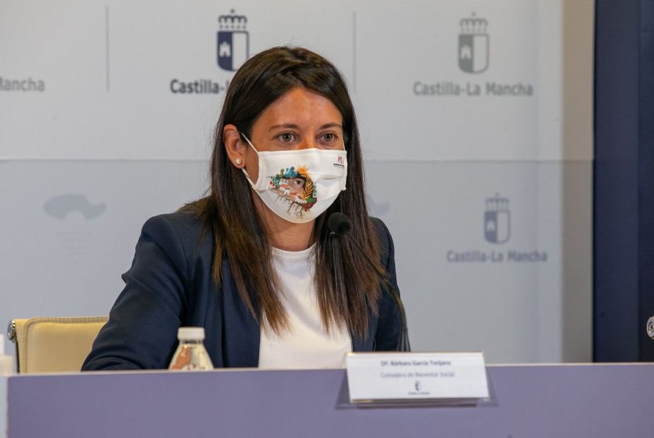 Castilla La-Mancha prepara una estrategia contra la soledad no deseada de sus mayores