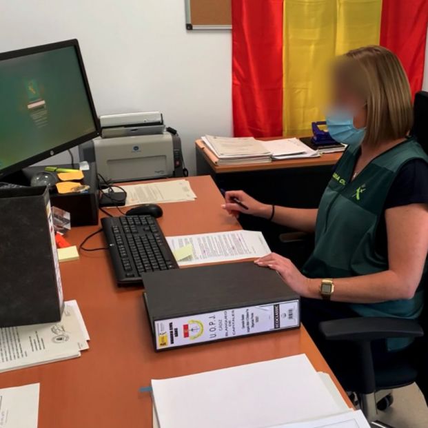 Detienen a la subdirectora de un banco por estafar 1,7 millones a sus clientes, la mayoría mayores