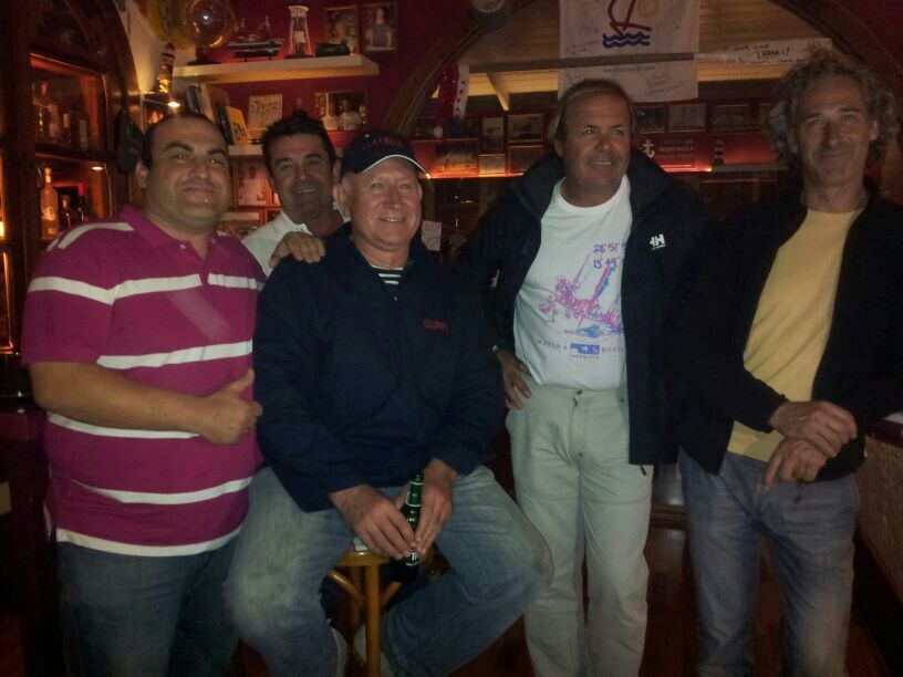 Francisco Vaño junto a otros navegantes en Lanzarote, antes de zarpar (Foto: cedida)