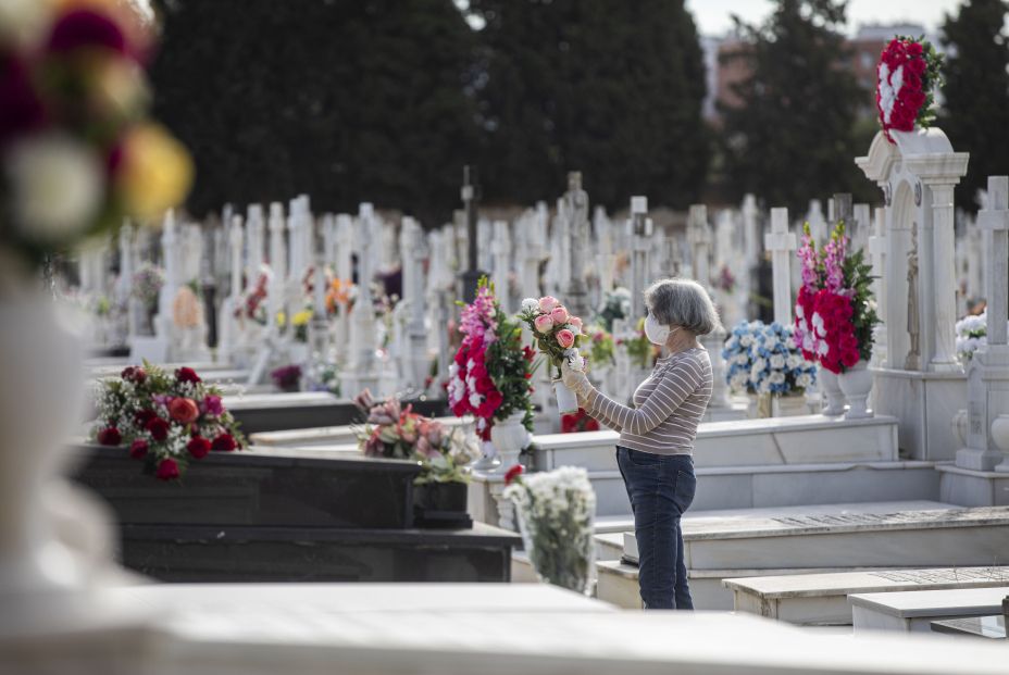 Casi la mitad de la población española tiene su sepelio asegurado