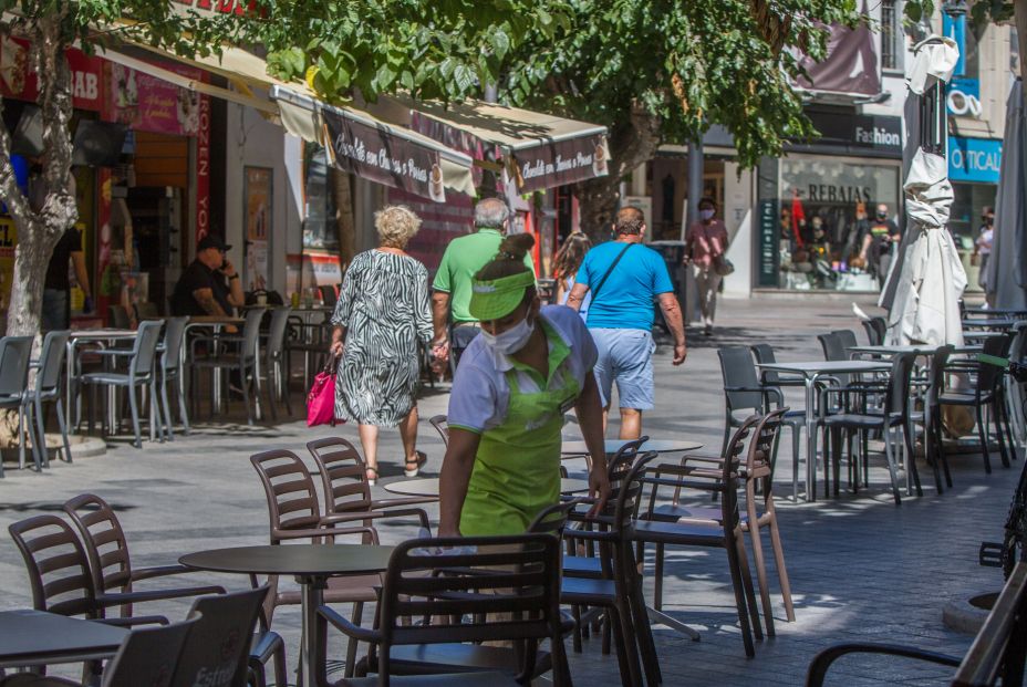 Benidorm entra en riesgo extremo por Covid tras la apertura al turismo británico