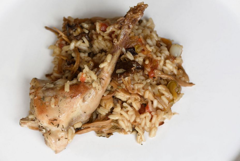 Recetas con níscalos: arroz con conejo y níscalos