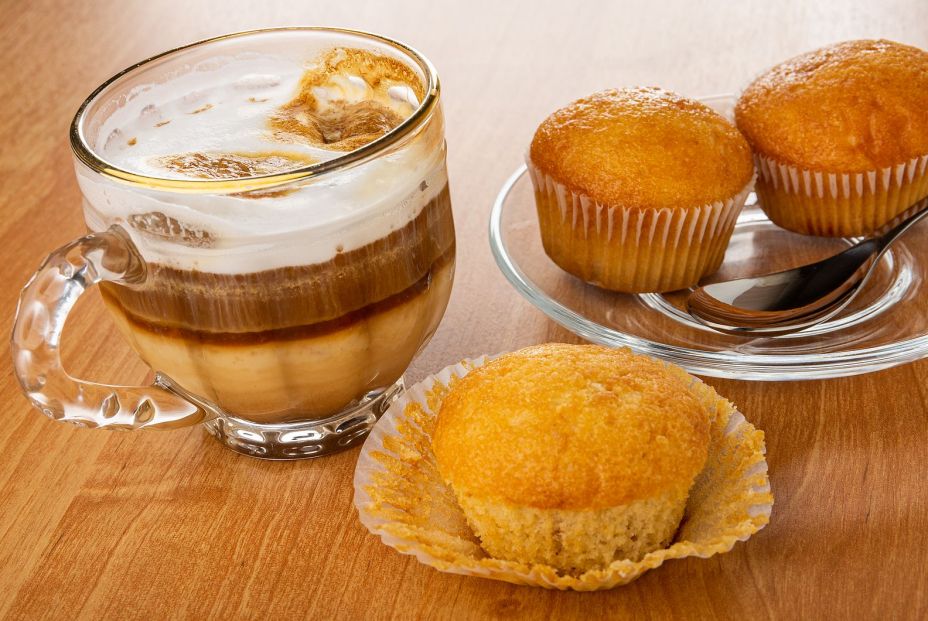 Si te gusta el café, estos postres te van a encantar: magdalenas con café