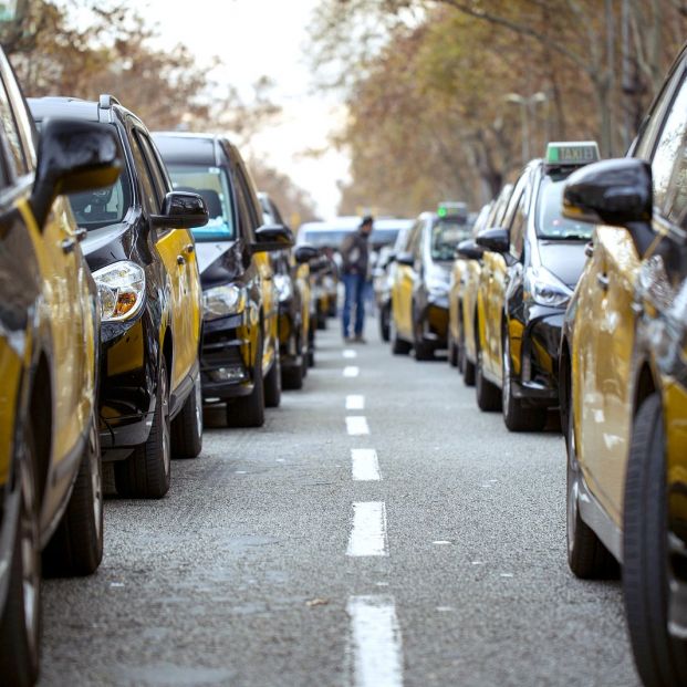 Un curso prepara a taxistas en acompañamiento funerario (Foto Bigstock)