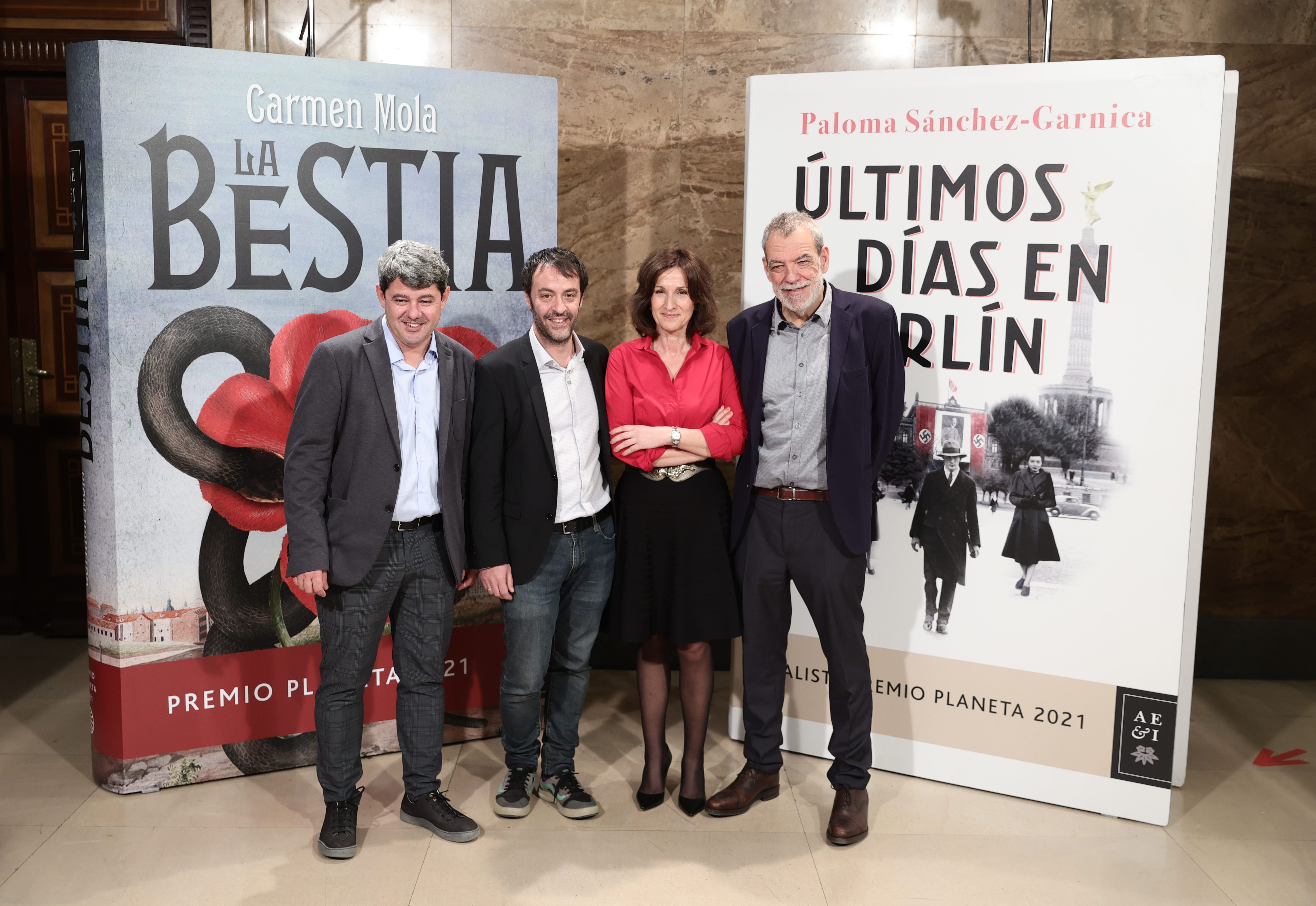 Los 3 ganadores del Planeta detrás de Carmen Mola desvelan cómo hicieron su libro 'La Bestia'