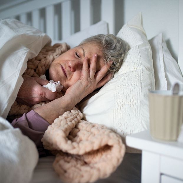 ¿Cómo dormir bien cuando estamos resfriados?
