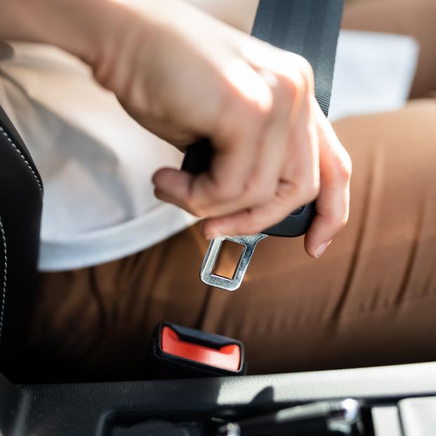 Cuándo es legal no llevar el cinturón en el coche y por qué