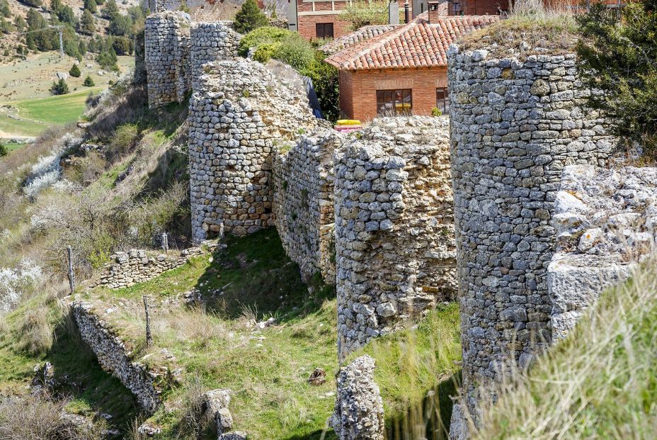 Los pueblos amurallados más bonitos de Castilla y León: Calatañazor Soria
