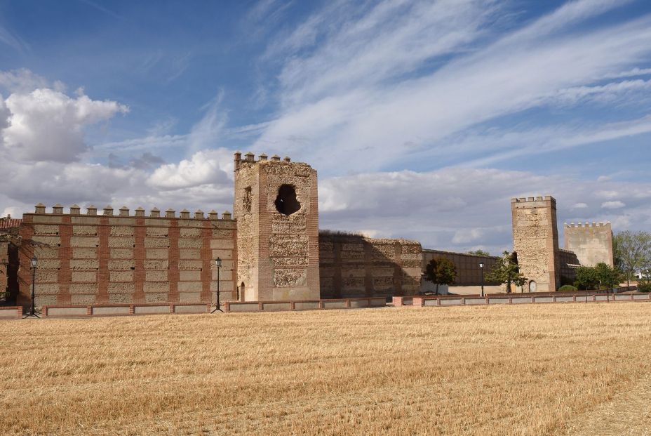 Los pueblos amurallados más bonitos de Castilla y León: Madrigal de las Altas Torres