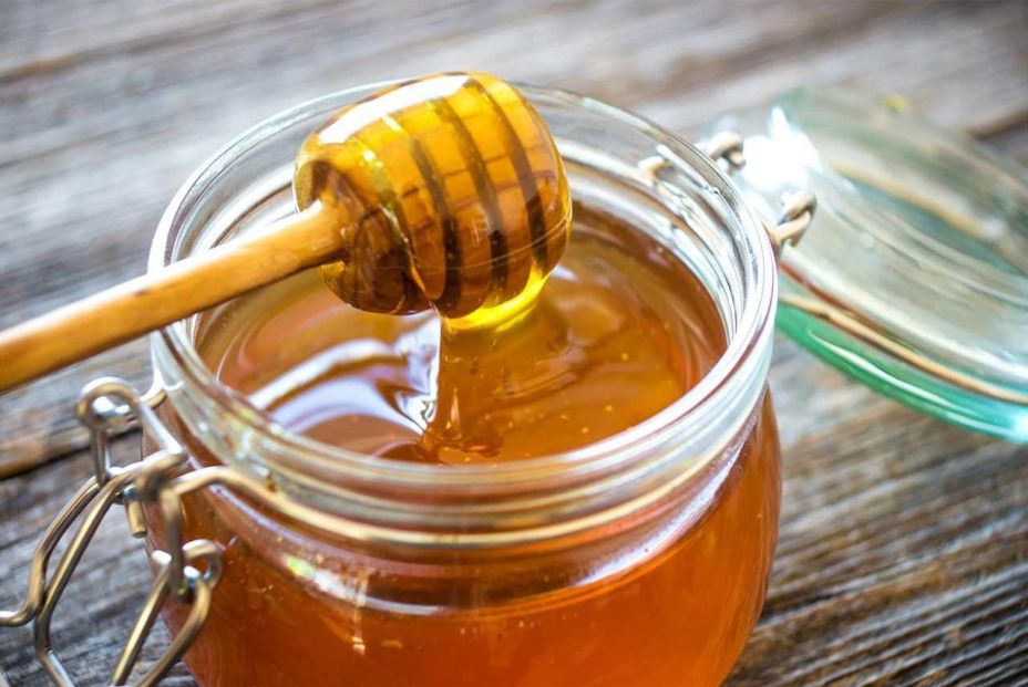 Agricultores y consumidores denuncian el "engaño masivo" sobre el origen de la miel