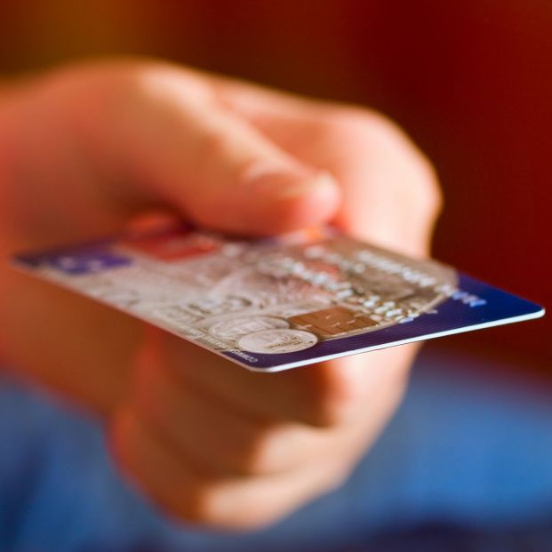 Tarjeta de crédito. ¿Cómo actuar ante un cargo indebido de la tarjeta?