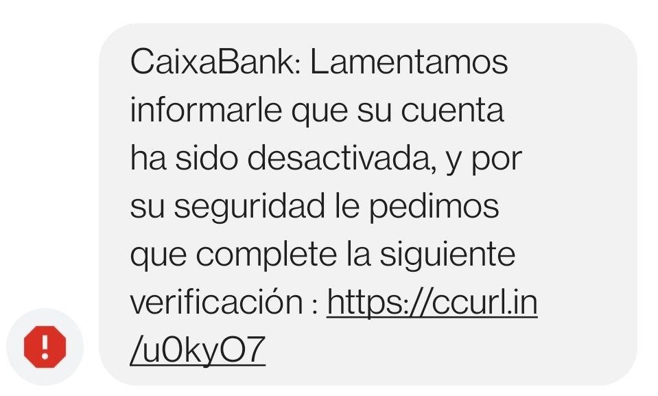 Alerta para los nuevos clientes de CaixaBank: esta es la estafa que trata de engañar con la fusión