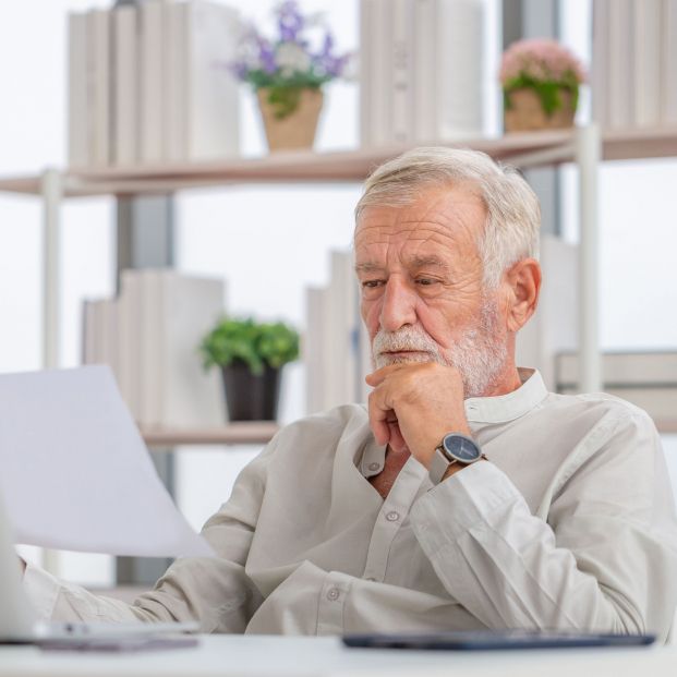 Esto es lo que cobrarás por el subsidio para mayores de 52 años en 2022, ¿cuánto sube?. Foto: Bigstock Esto es lo que cobrarás por el subsidio para mayores de 52 años en 2022, ¿cuánto sube?. Foto: Bigstock