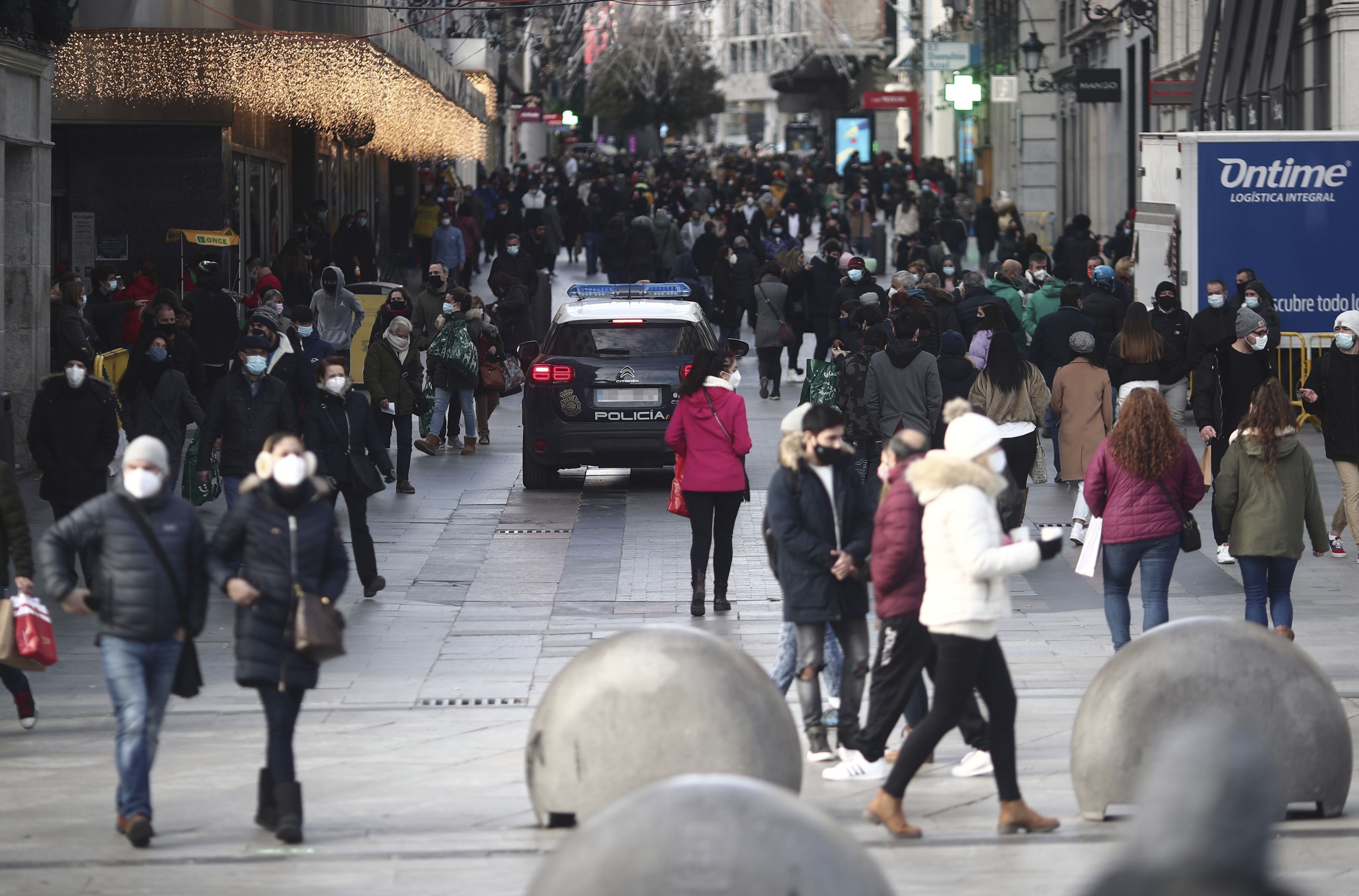 Madrid cortará calles en el Puente de diciembre y Navidad para evitar aglomeraciones