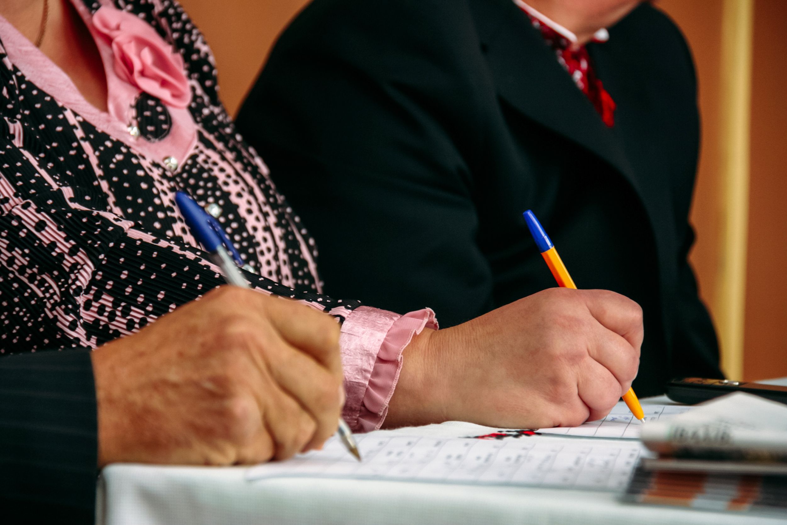 Murcia convoca 'Los años vividos', el primer concurso de relato corto intergeneracional