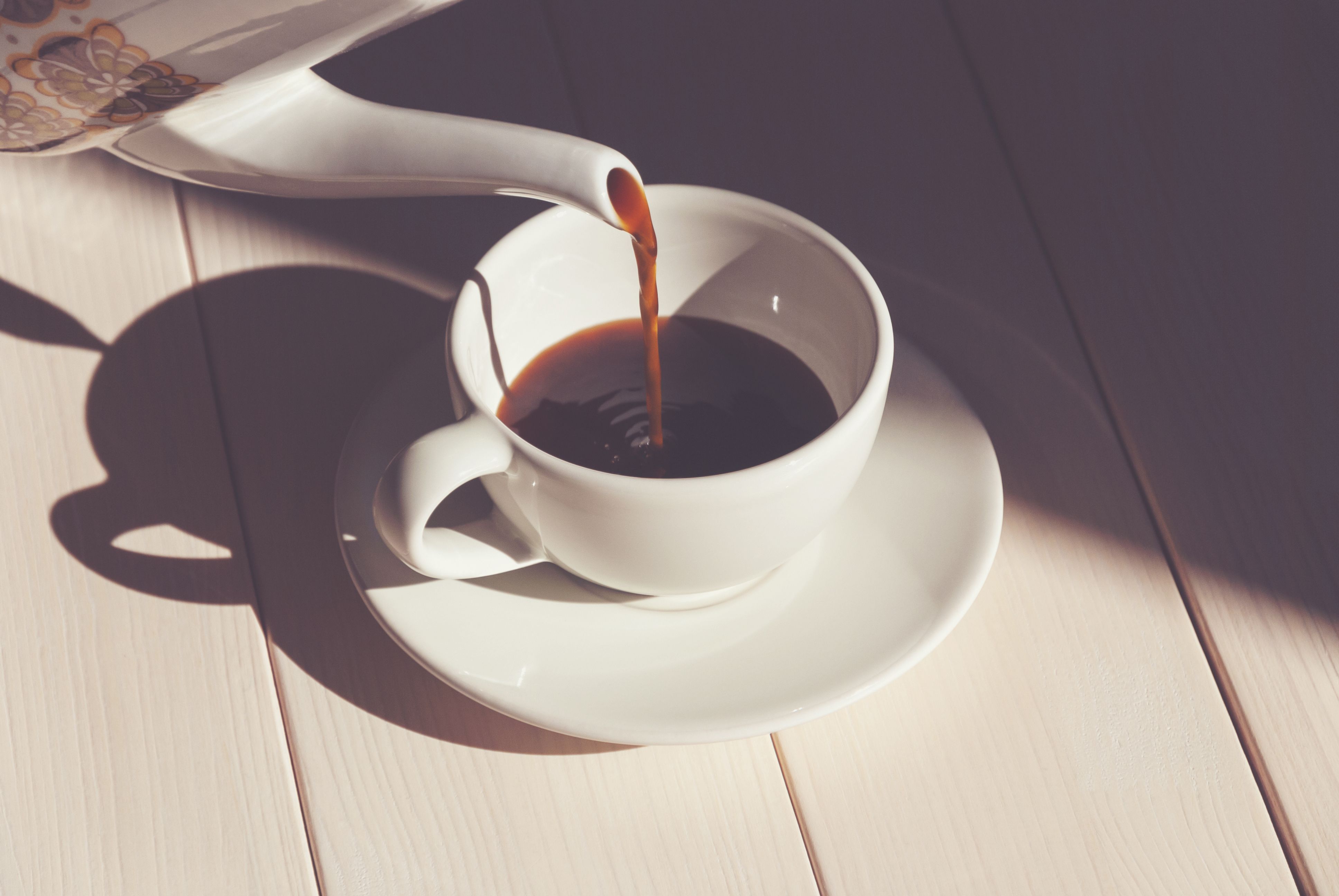 Beber mucho café disminuye el riesgo de alzhéimer