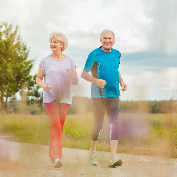 'Camina por tu salud', la iniciativa de Teruel para fomentar el ejercicio físico entre los mayores. Foto: Bigstock