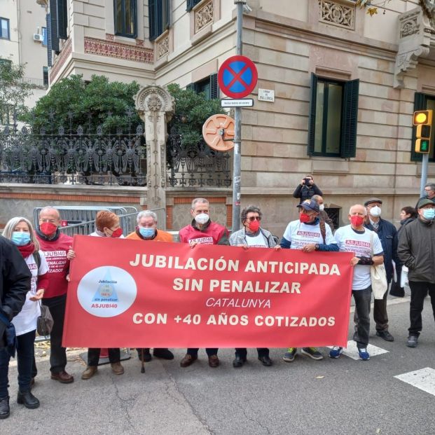 Rechazo generalizado de los pensionistas ante la Ley Escrivá: "Nos sentimos engañados y abandonados"