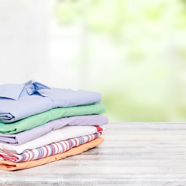 Cómo doblar camisas con solo 5 sencillos pasos Foto: bigstock