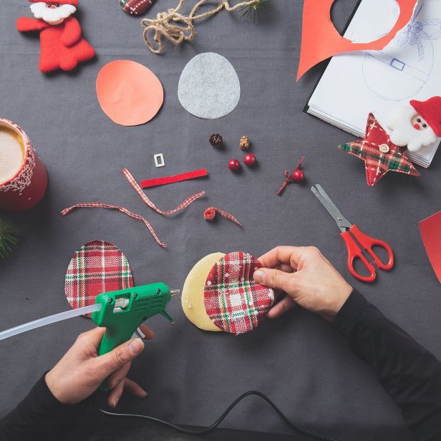 Trucos de decoración navideña para entretener a todos... ¡y muy económicos! Foto: bigstock