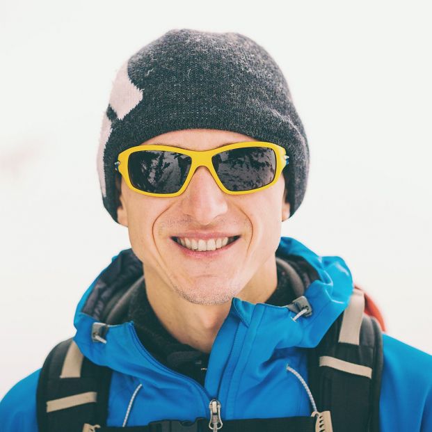 En la nieve, no te olvides de tus ojos: cuidado con los rayos ultravioleta