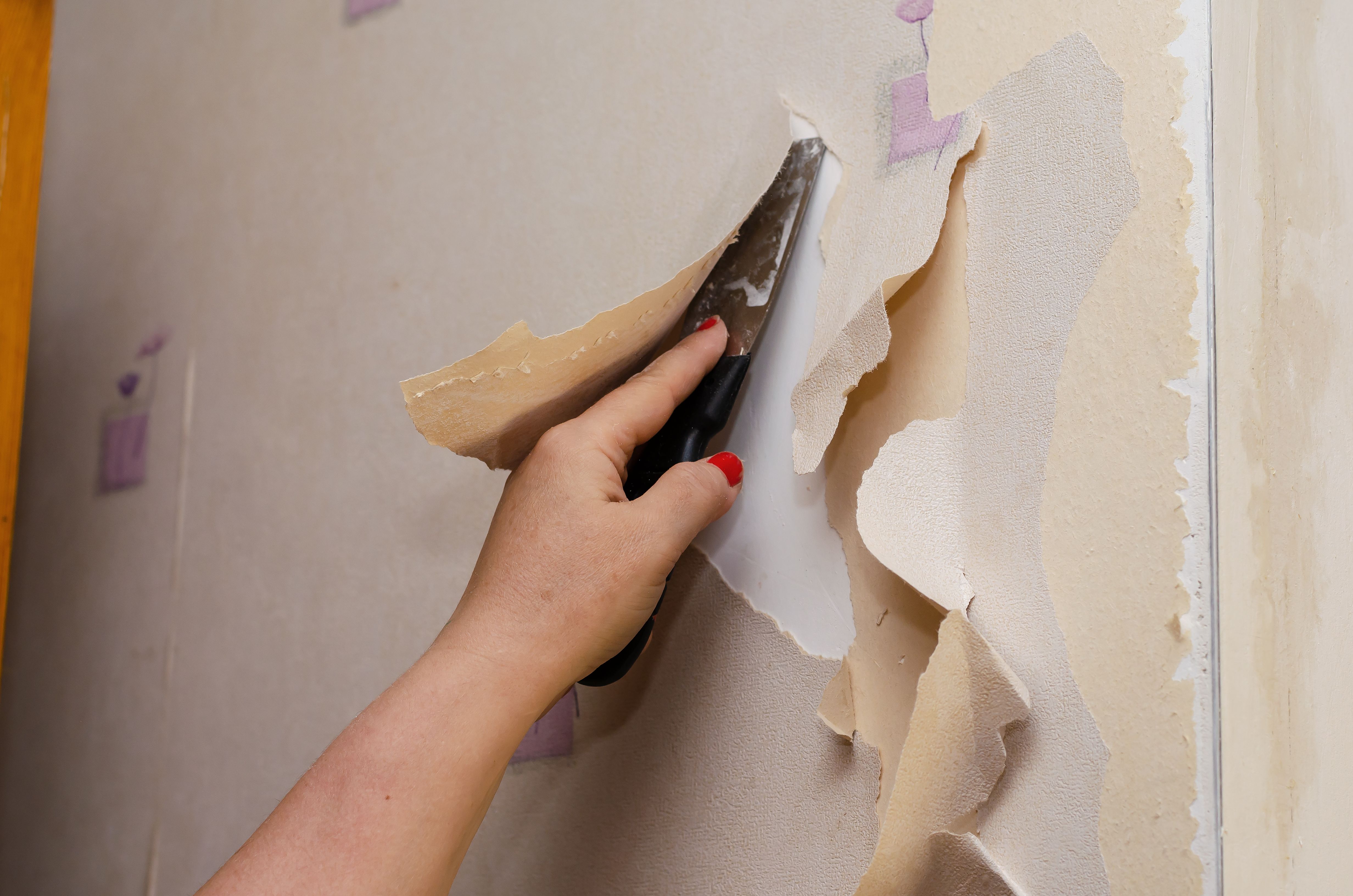 Como limpiar paredes sin dañar pintura o papel pintado