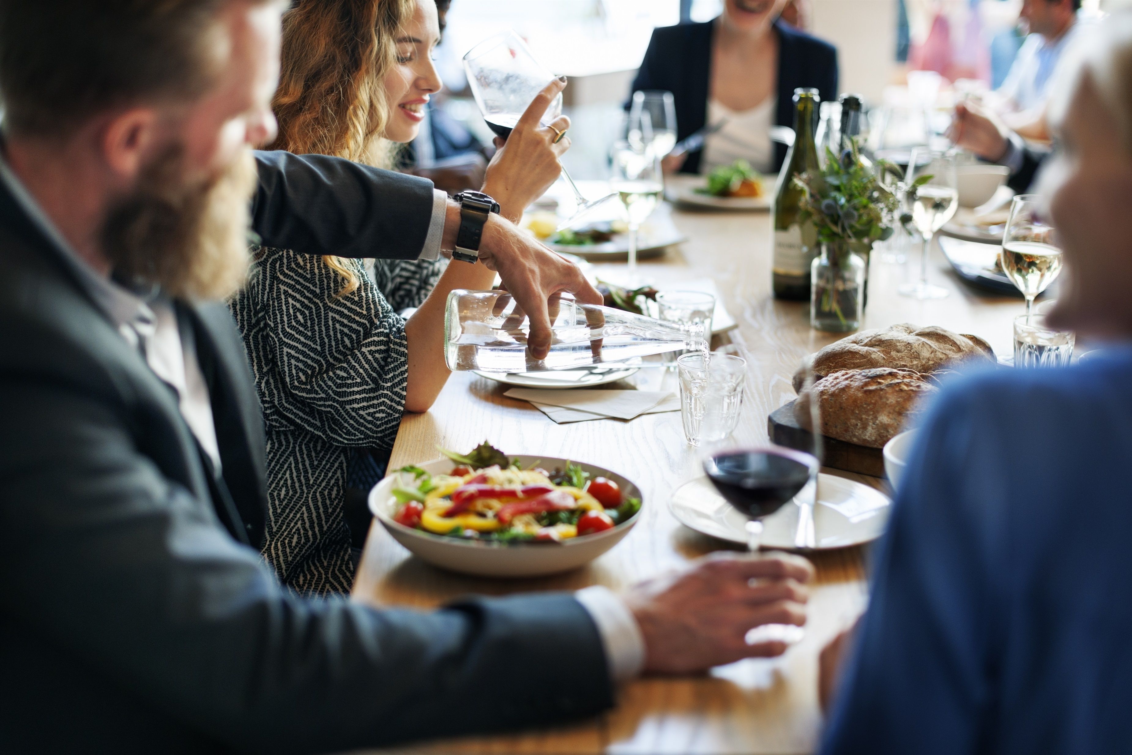 Si sigues estos consejos no te volverán a cobrar de más en un restaurante