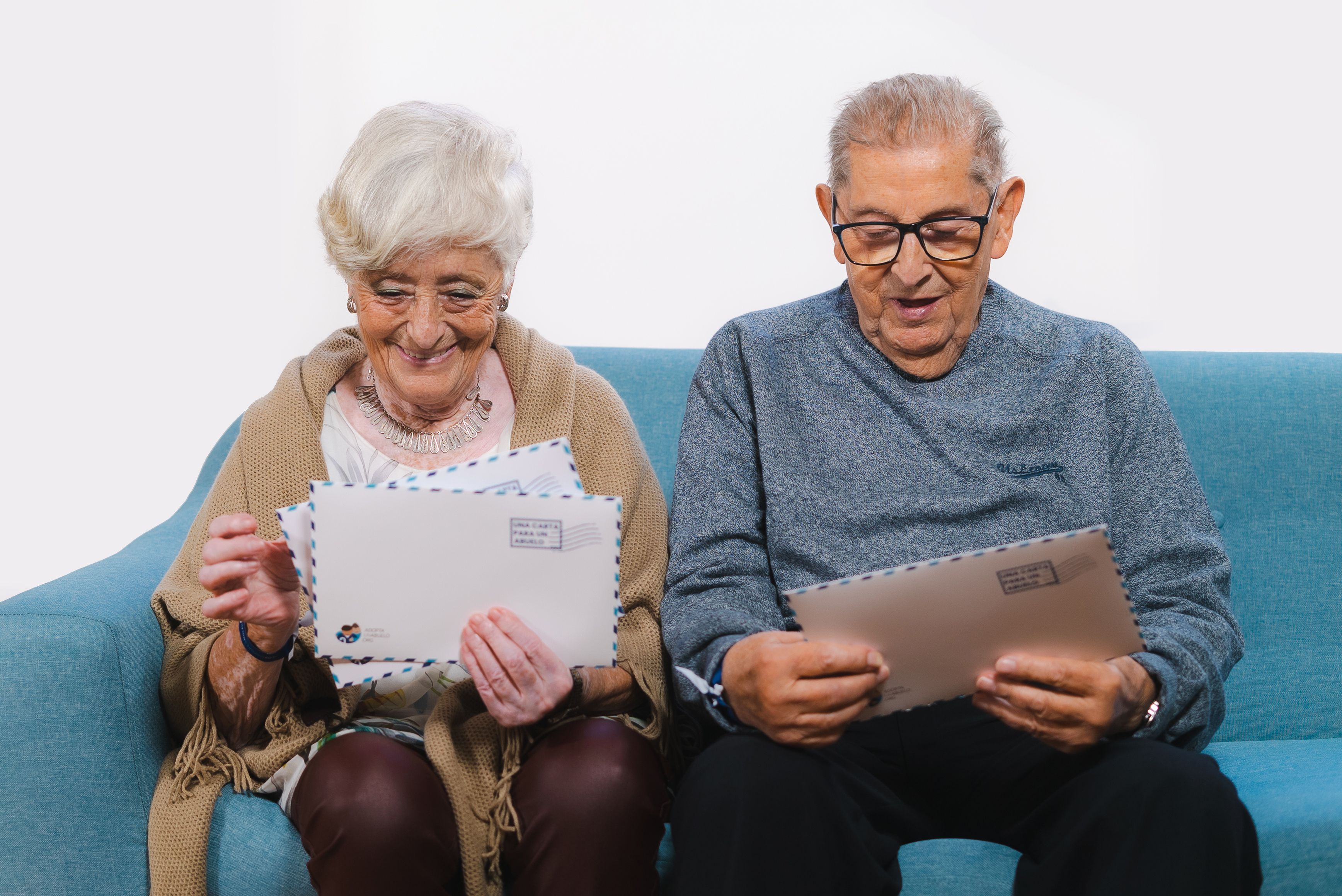 Adopta Un Abuelo vuelve a lanzar 'Una carta para un abuelo' dirigida a los mayores en residencias