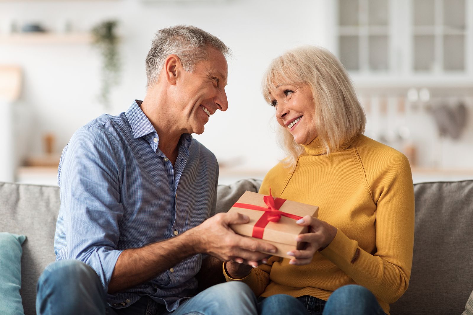 Cuatro ideas para regalar tecnología a los más mayores de la familia estas Navidades Foto: bigstock