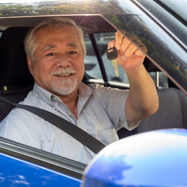¿Puede la edad ser un motivo para dejar de conducir? (Foto Bigstock) 2