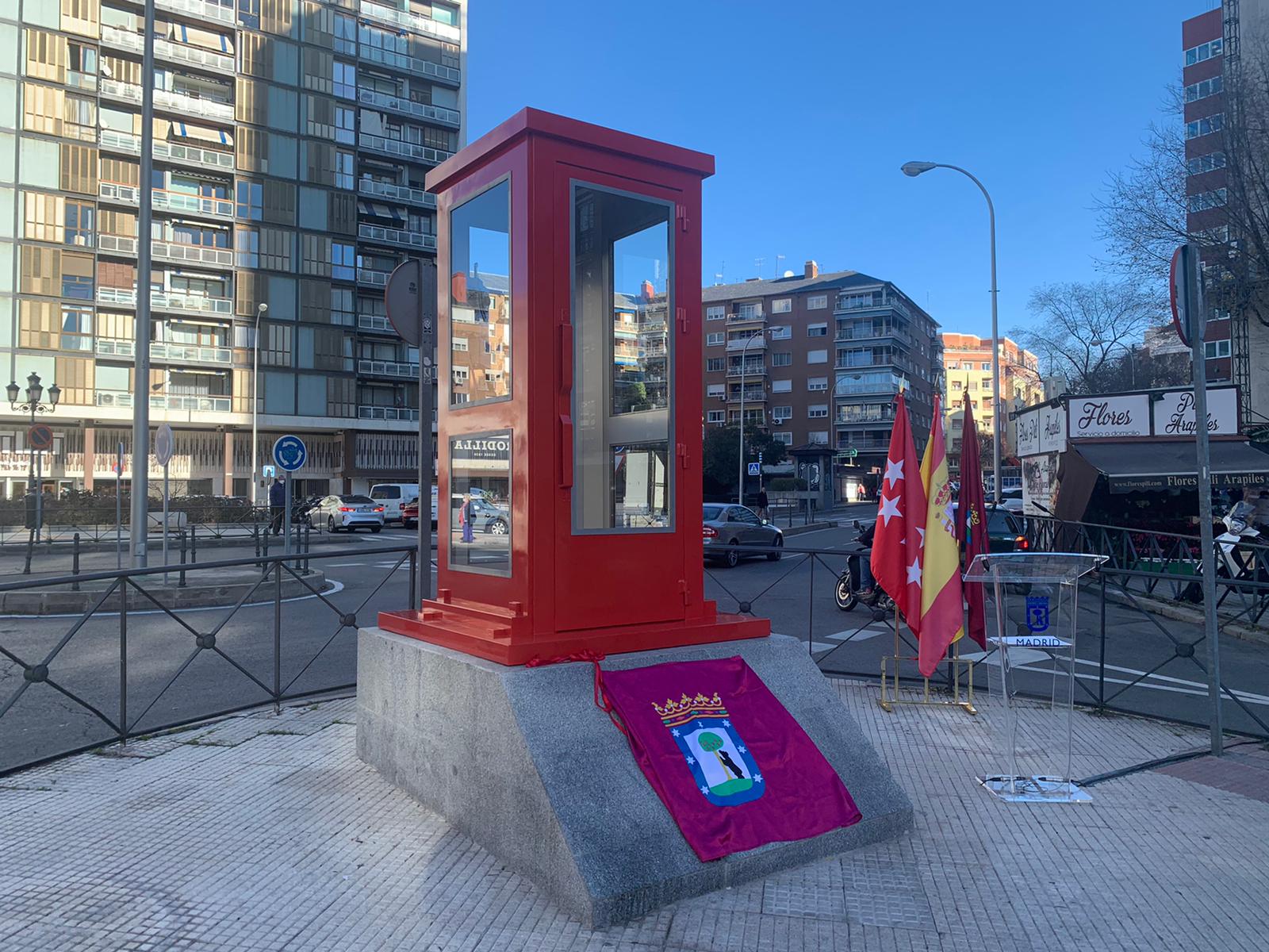 Ya se puede visitar en Madrid 'la cabina' de Antonio Mercero