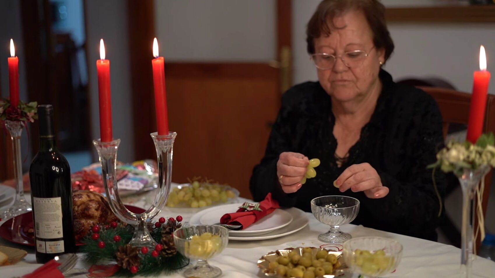'Campanitas', el cortometraje que denuncia el abandono y la soledad de los mayores en Navidad