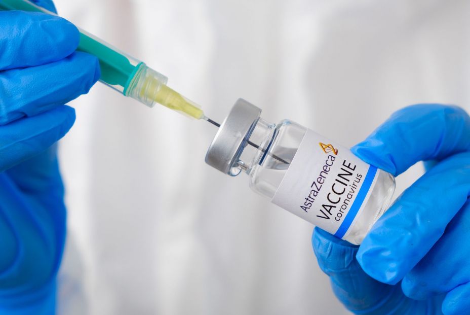 La protección de la vacuna de AstraZeneca comienza a disminuir a los tres meses
