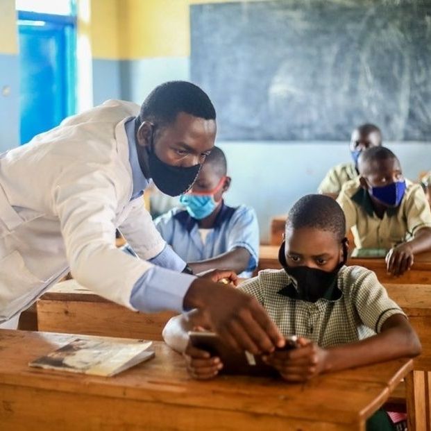 proyecto profuturo niños escuela