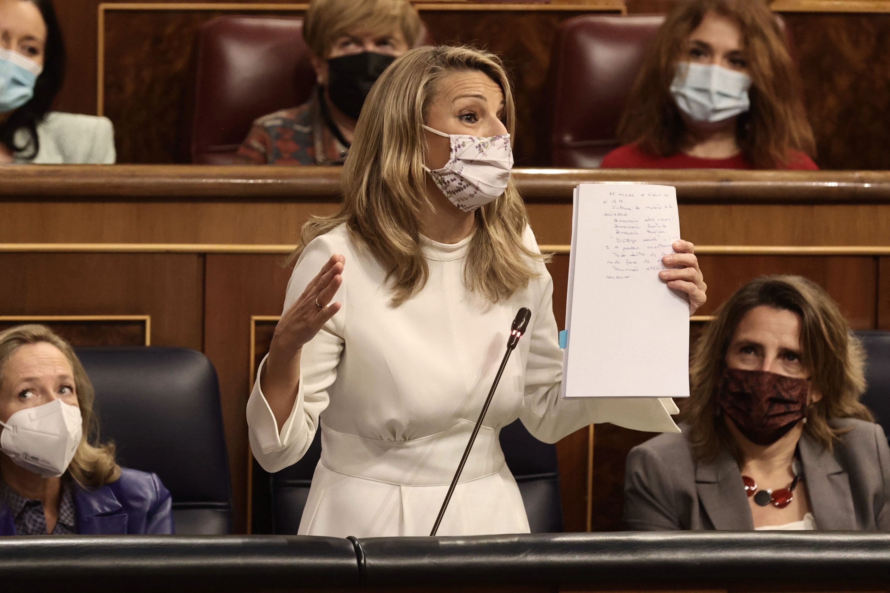 El Consejo de Ministros aprueba la reforma laboral que pone coto a los contratos temporales