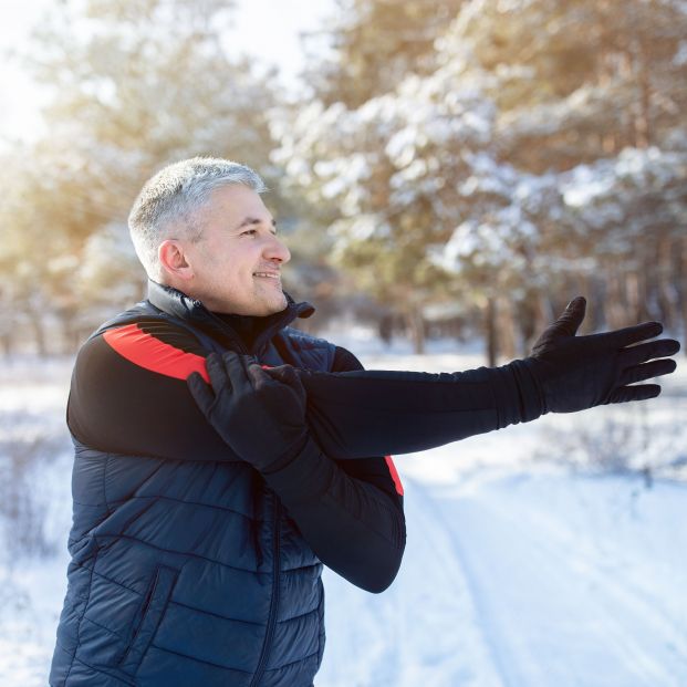 Consejos para realizar ejercicio al aire libre en invierno de forma segura. Foto: Bigstock
