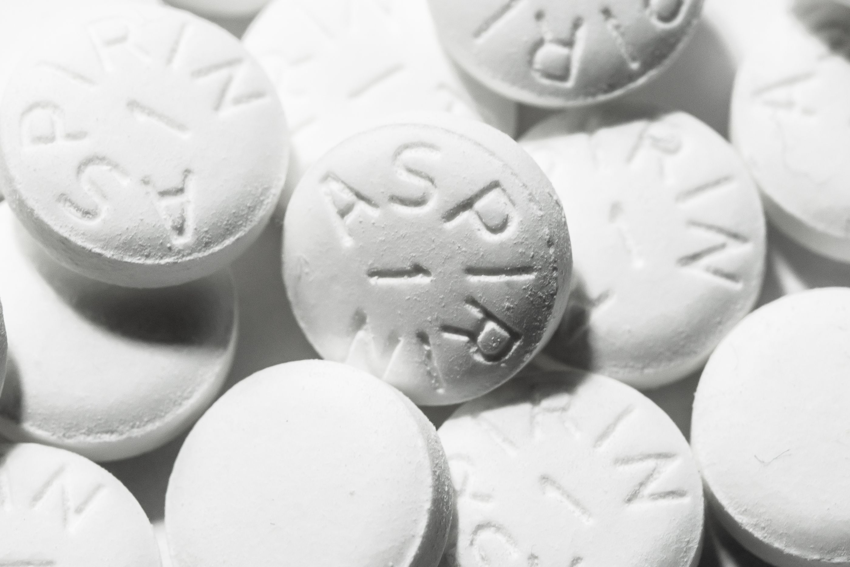 Ni la aspirina ni otros AINE previenen la demencia, según la OCU