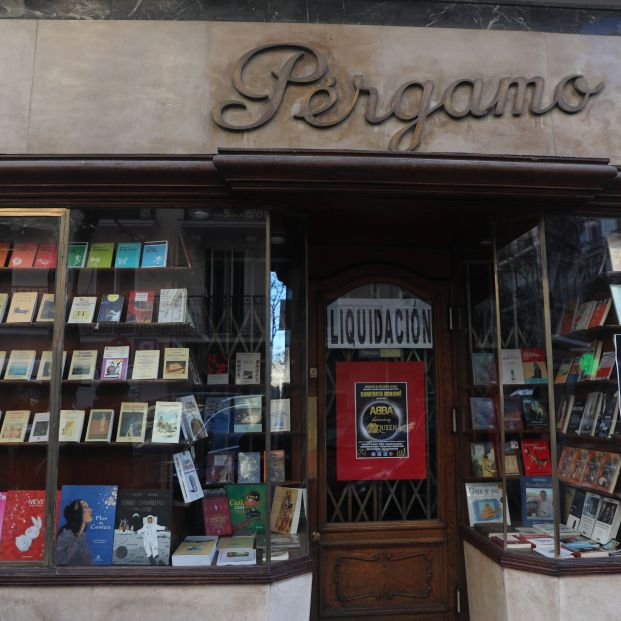 Cierra la librería Pérgamo, la más antigua de Madrid, tras 50 años de trayectoria