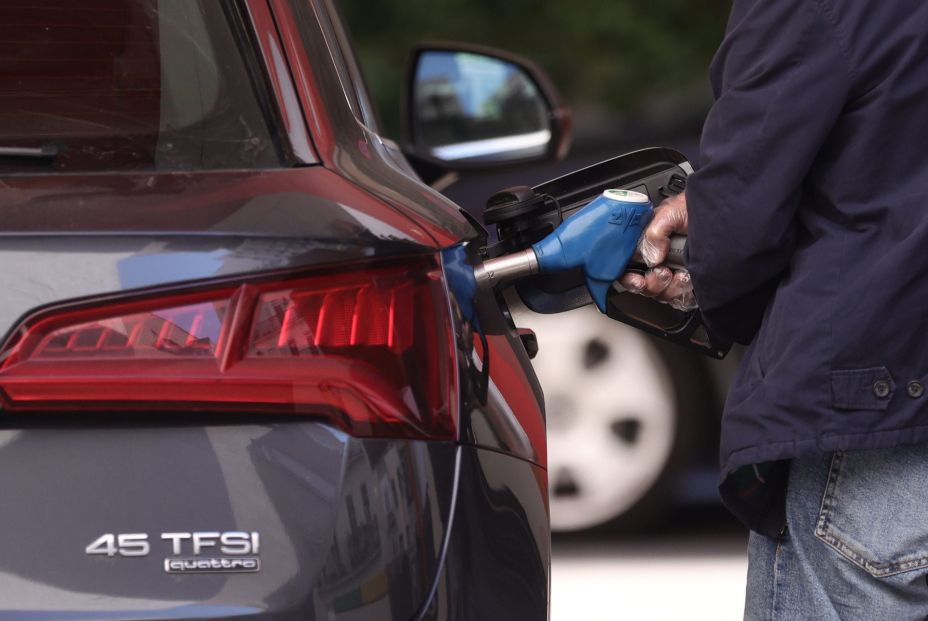 El precio de los carburantes comienza el año alza: llenar el depósito cuesta 15 euros más. Foto: EuropaPress