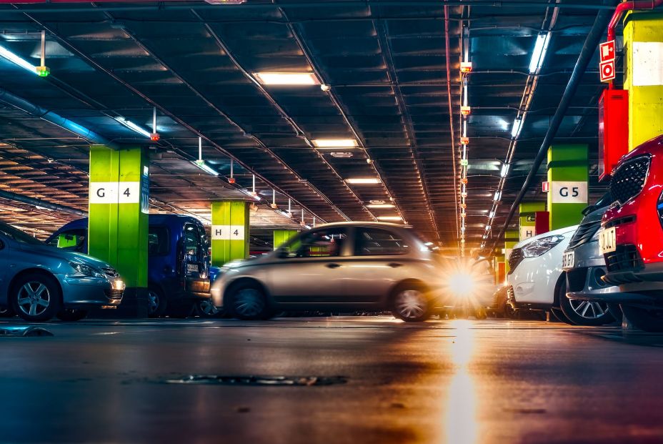 Vídeo: Una piscina cae a un parking subterráneo en Brasil Vídeo: Una piscina cae a un parking subterráneo en Brasil