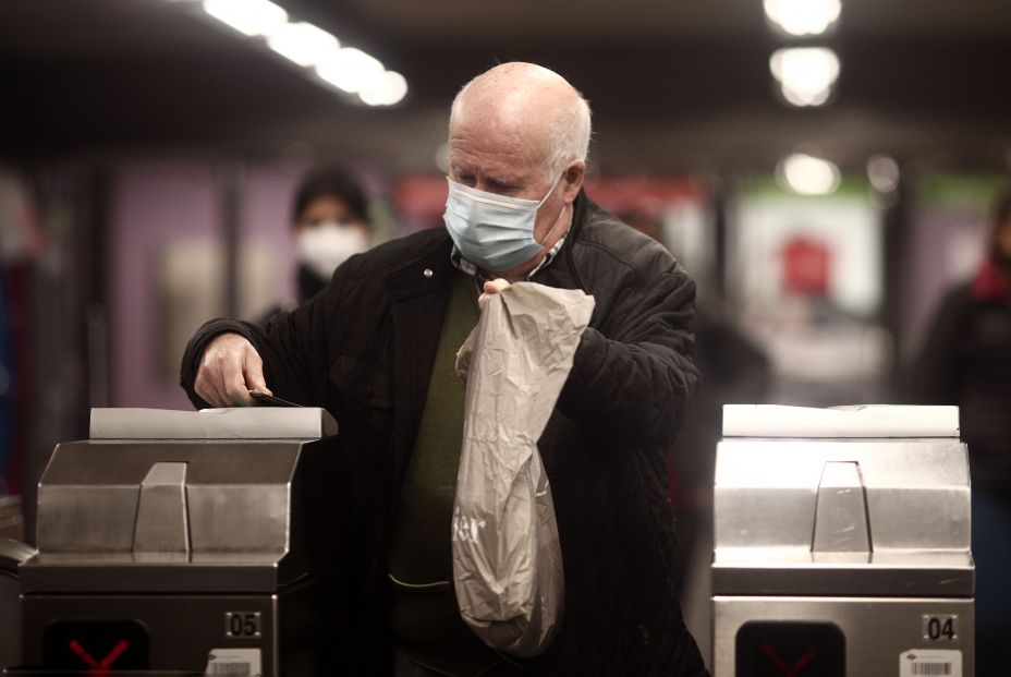 'Gripalización' del Covid: ¿mascarilla para mayores, vacuna para vulnerables y adiós a los test? 'Gripalización' del Covid: ¿mascarilla para mayores, vacuna para vulnerables y adiós a los test?