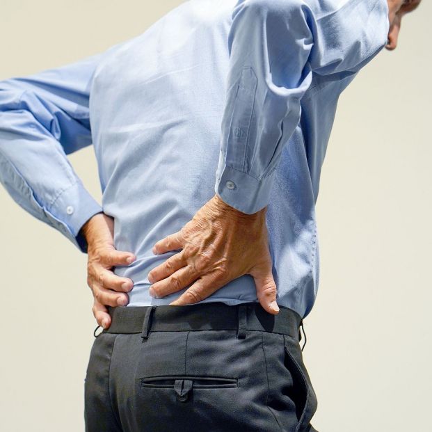 Los mejores consejos para evitar el dolor cervical y lumbar