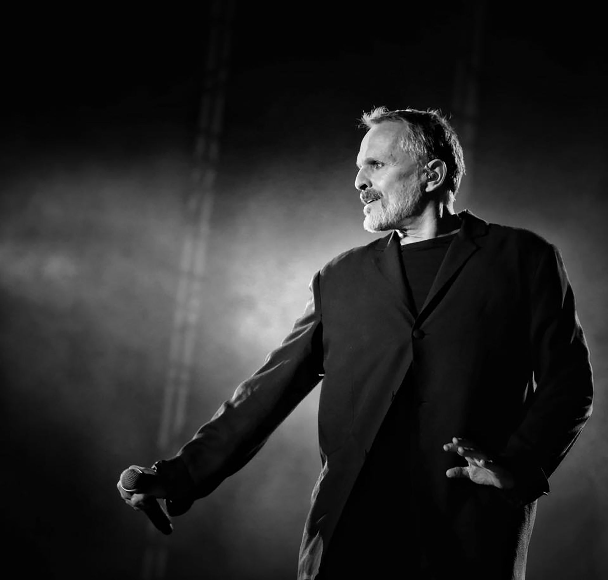 'Bosé', la nueva serie televisiva que retratará la vida del cantante Miguel Bosé